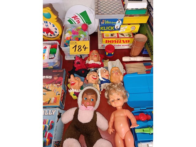 Lot 184 - speelgoed en gezelschapsspelen. 53 stuks - afbeelding 5 van  7