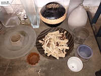 Lot 185 - bloempotten. 26 stuks - afbeelding 3 van  4