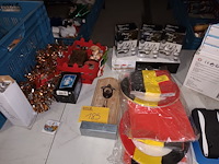 Lot 185 - decoratie en tafelgerei. 22 stuks - afbeelding 1 van  5