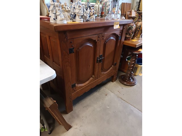 Lot 185 - kast met 2 deuren - afbeelding 3 van  5