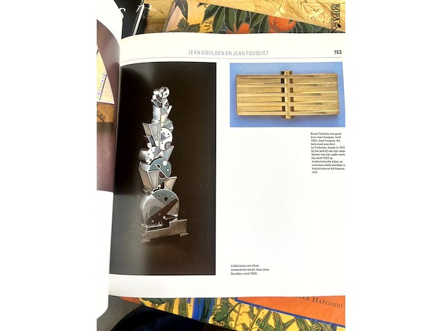 Lot 186 - art deco onstaan , ontwikkeling en opleving van deze decorat - afbeelding 2 van  5