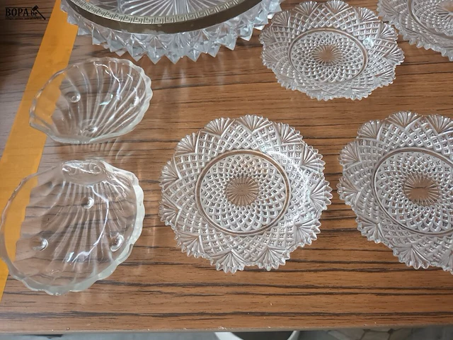 Lot 186 - glaswerk en kristal. 22 stuks - afbeelding 2 van  6