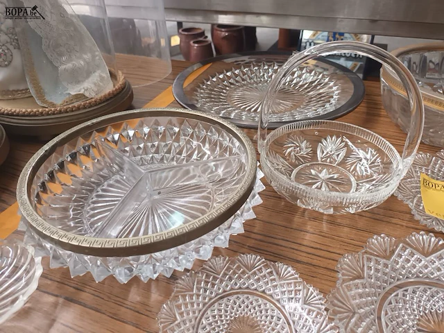 Lot 186 - glaswerk en kristal. 22 stuks - afbeelding 4 van  6