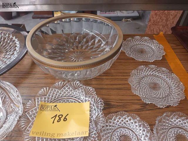 Lot 186 - glaswerk en kristal. 22 stuks - afbeelding 6 van  6
