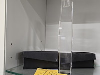 Lot 186 - glazen kandelaar met mooie opberbox - afbeelding 1 van  3