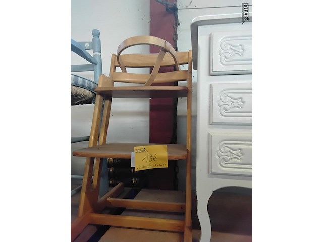 Lot 186 - kinderstoelen: tripptrapp met veiligheid en kinderstoel hoog - afbeelding 1 van  2
