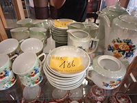 Lot 186 - koffieservies victoria. 23 stuks - afbeelding 1 van  3