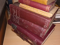 Lot 186 - oude boeken over elektriciteit. 8 stuks