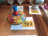 Lot 187 - blikken speelgoed tol - afbeelding 1 van  3