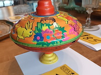 Lot 187 - blikken speelgoed tol - afbeelding 3 van  3