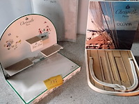 Lot 187 - displays christofle paris - afbeelding 2 van  2