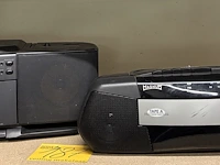 Lot 187 - radio's samsung en magnum - 2 stuks