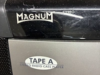 Lot 187 - radio's samsung en magnum - 2 stuks - afbeelding 10 van  11