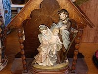 Lot 187 - religieus beeld in houten kapel - afbeelding 1 van  3