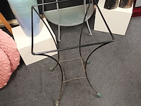 Lot 188 - bijzettafel - afbeelding 2 van  3