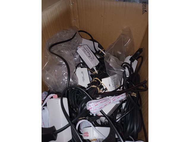 Lot 188 - materiaal voor led verlichting - afbeelding 4 van  5