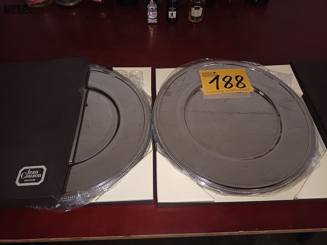 Lot 188 - onderborden jean couzon. 12 stuks - afbeelding 1 van  3