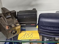 Lot 188 - vintage polaroid camera's 3 stuks - afbeelding 1 van  3