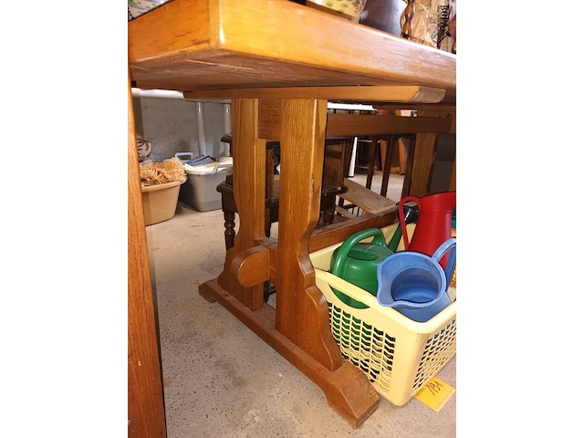 Lot 189 - eetkamertafel - afbeelding 2 van  2