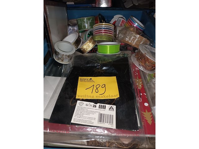 Lot 189 - verpakkingsmateriaal - afbeelding 1 van  4