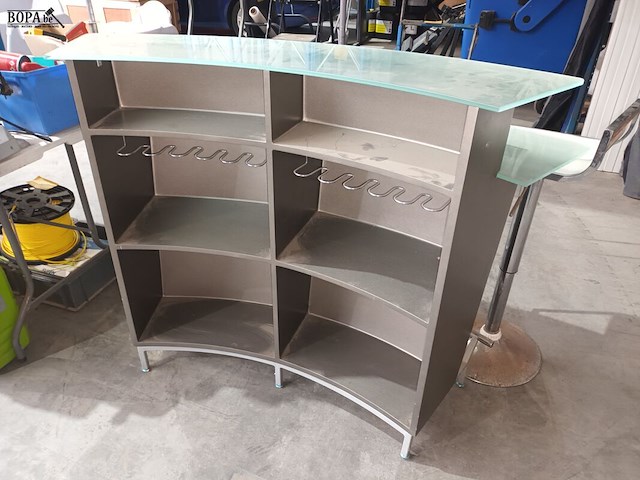 Lot 19 - barmeubel met krukken - afbeelding 4 van  4