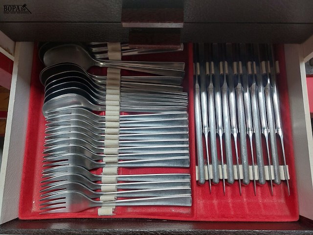 Lot 19 - bestekset in 2 koffers, 5 lades - afbeelding 5 van  7