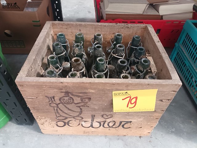 Lot 19 - flessenbak oerbier - afbeelding 1 van  3