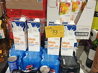 Lot 19 - frisdranken en melk