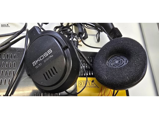 Lot 19 - golden interstar + koptelefoon koss - afbeelding 2 van  3