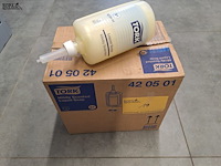 Lot 19 - handzeep tork navulling - 5 stuks - afbeelding 1 van  2