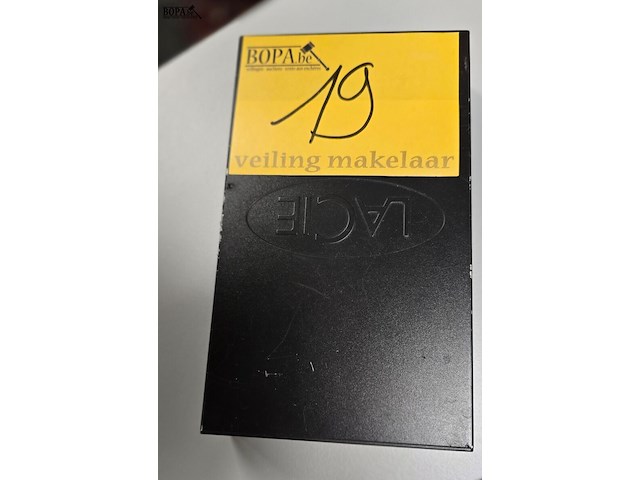 Lot 19 - harde schijven 2 stuks - afbeelding 2 van  3