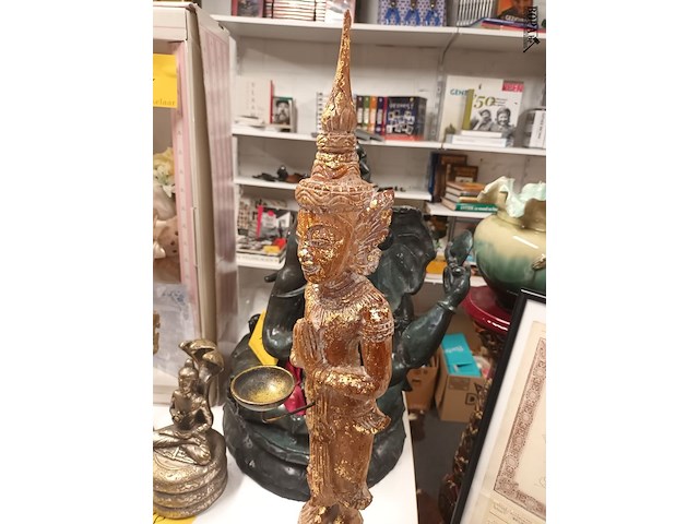 Lot 19 - houten boeddha beeld - afbeelding 2 van  4