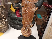 Lot 19 - houten boeddha beeld - afbeelding 3 van  4