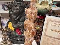 Lot 19 - houten boeddha beeld - afbeelding 4 van  4
