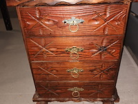 Lot 19 - houten ladekastje - afbeelding 2 van  4