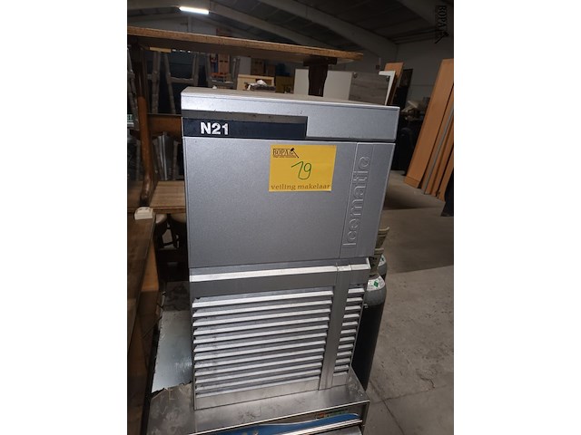 Lot 19 - ijsblokjesmachine icematic - afbeelding 1 van  4