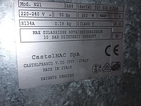 Lot 19 - ijsblokjesmachine icematic - afbeelding 3 van  4