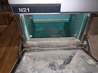 Lot 19 - ijsblokjesmachine icematic - afbeelding 4 van  4