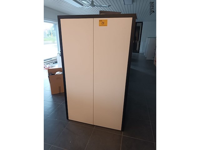 Lot 19 - kantoorkast - afbeelding 1 van  3