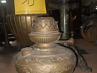 Lot 19 - olielampen. 3 stuks - afbeelding 2 van  5