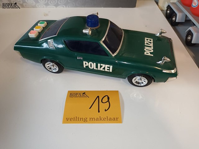 Lot 19 - polizei auto met sirene - afbeelding 1 van  6