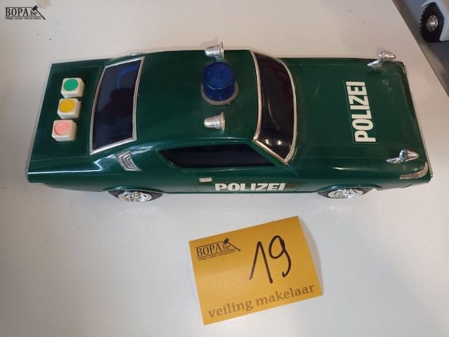 Lot 19 - polizei auto met sirene - afbeelding 2 van  6
