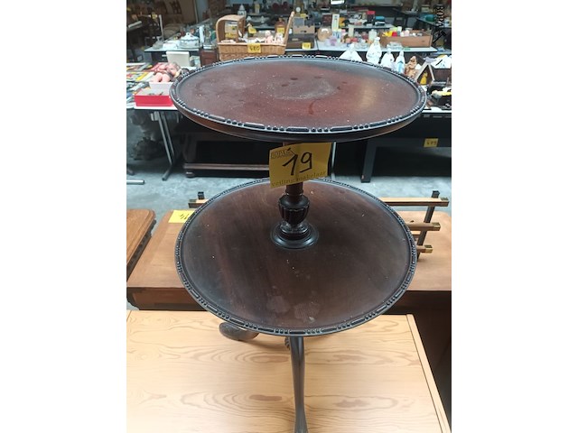 Lot 19 - ronde bijzettafel - afbeelding 2 van  6