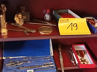 Lot 19 - snuisterijen. 15 stuks