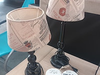 Lot 19 - verlichting en decoratie. 7 stuks - afbeelding 2 van  4