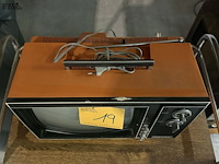 Lot 19 - vintage draagbare crt televisie '70 - afbeelding 2 van  3