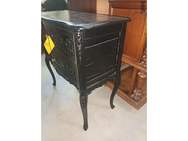 Lot 19 - zwart kastje - afbeelding 5 van  5