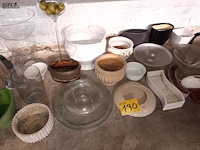 Lot 190 - bloempotten. 27 stuks - afbeelding 1 van  4