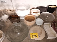 Lot 190 - bloempotten. 27 stuks - afbeelding 3 van  4