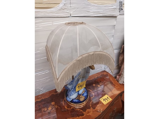 Lot 190 - lampedaire met eenden in porselein - afbeelding 2 van  5